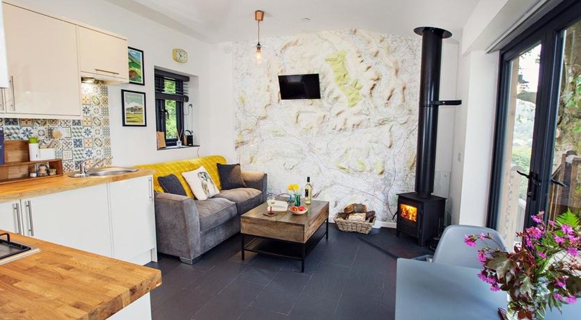 Photo of 1 Bed in Gilwern