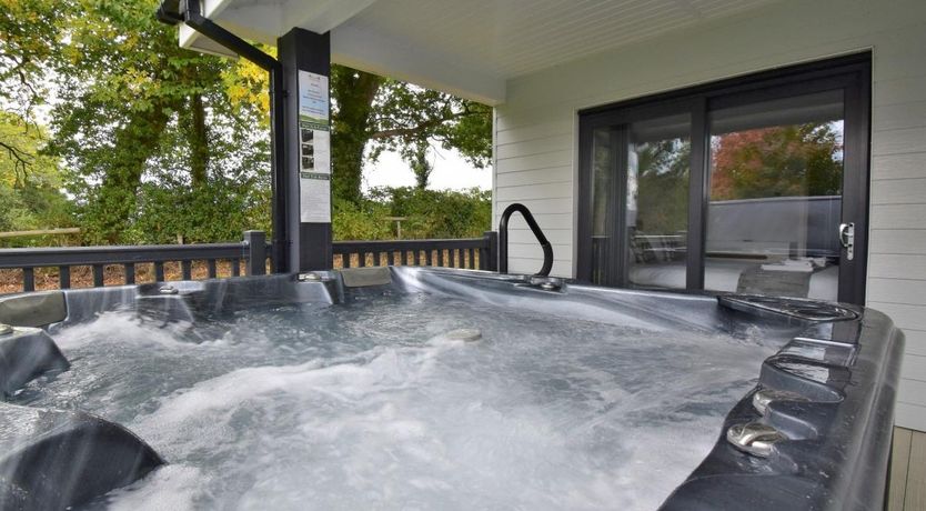 Photo of 4 Bed in Kinnerley