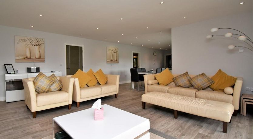 Photo of 4 Bed in Kinnerley