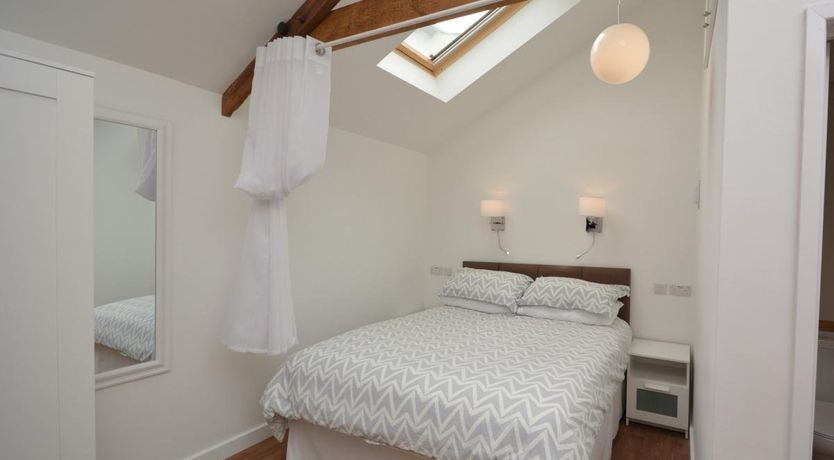 Photo of 1 Bed in Williton