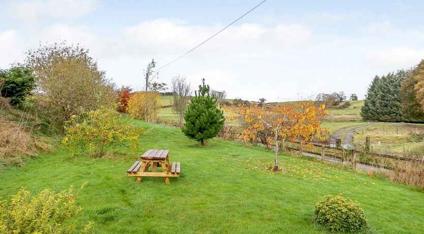 Photo of 3 Bed in Llaithddu