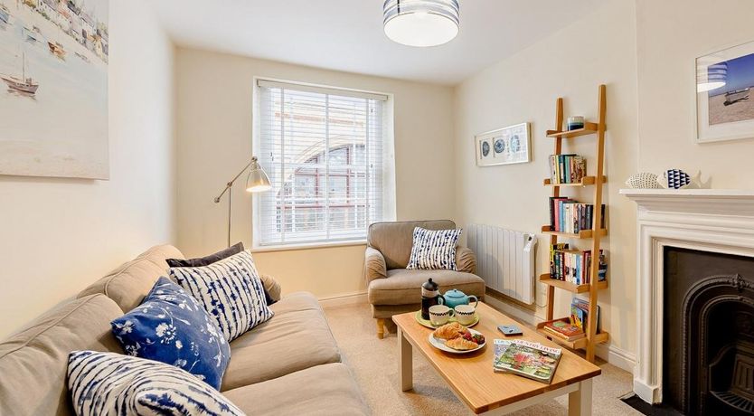 Photo of 2 Bed in Appledore