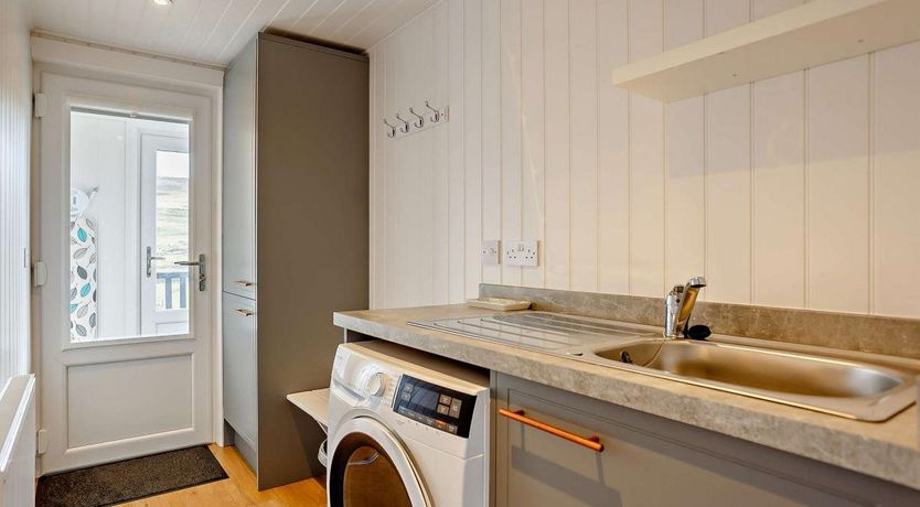 Photo of 2 Bed in Glenhinnisdal