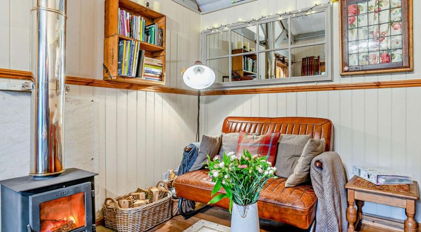 Photo of 1 Bed in Abergavenny