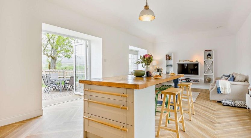 Photo of 3 Bed in Glenclova