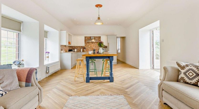 Photo of 3 Bed in Glenclova