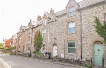 30 West Street Holiday Cottage