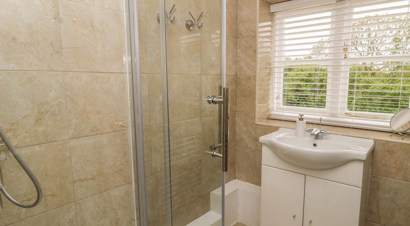 Photo of Warren House Cottage