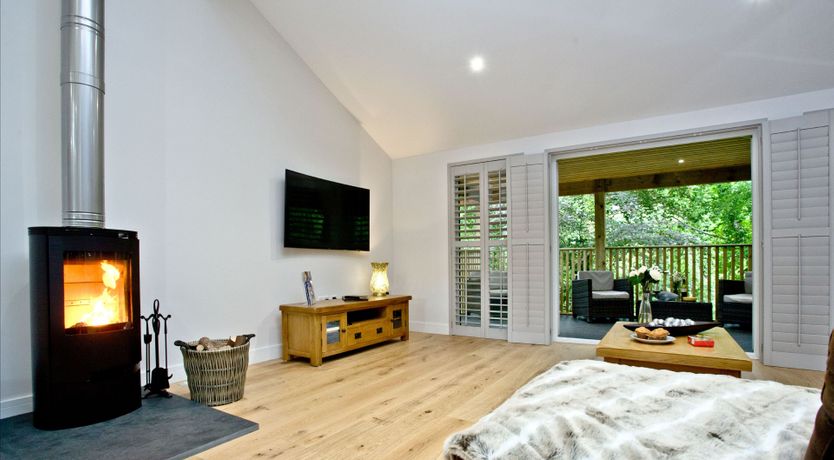 Photo of Oak Lodge, South View Lodges, Exeter