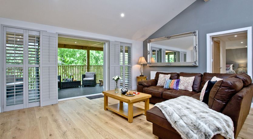 Photo of Oak Lodge, South View Lodges, Exeter