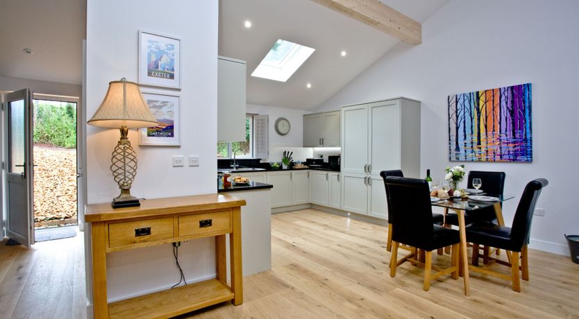 Photo of Oak Lodge, South View Lodges, Exeter