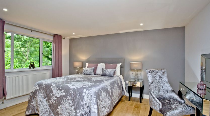 Photo of Oak Lodge, South View Lodges, Exeter