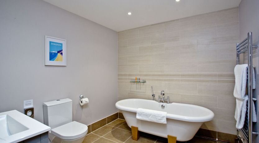 Photo of Oak Lodge, South View Lodges, Exeter