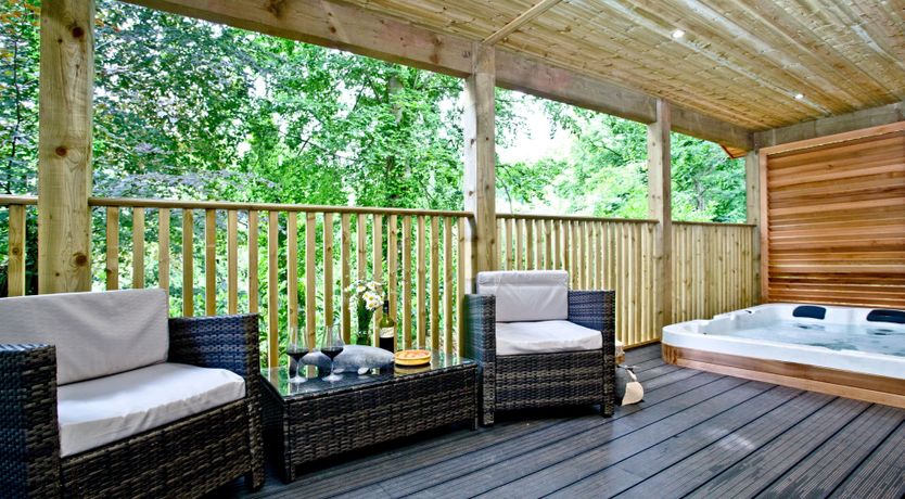 Photo of Oak Lodge, South View Lodges, Exeter