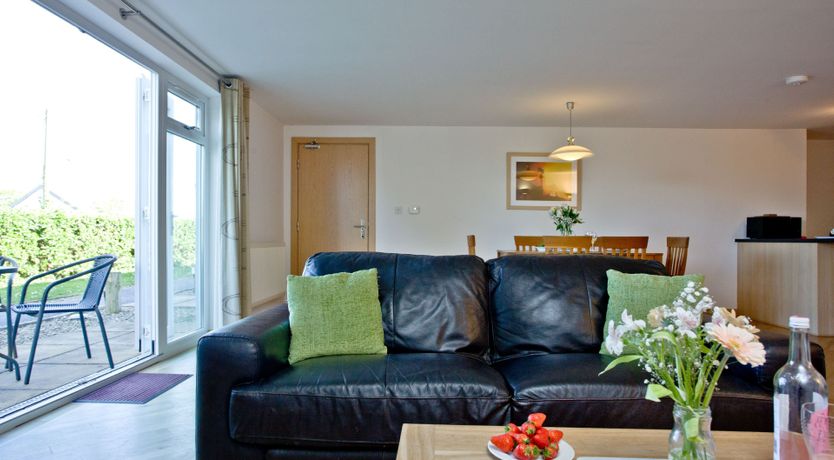 Photo of 2 Red Rock Apartments, Dawlish Warren