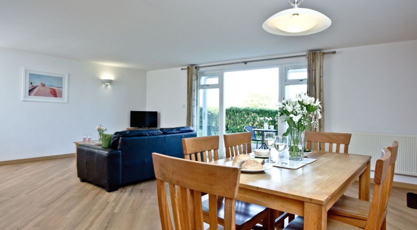 Photo of 3 Red Rock Apartments, Dawlish Warren