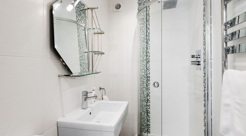 Photo of 10 At The Beach, Torcross