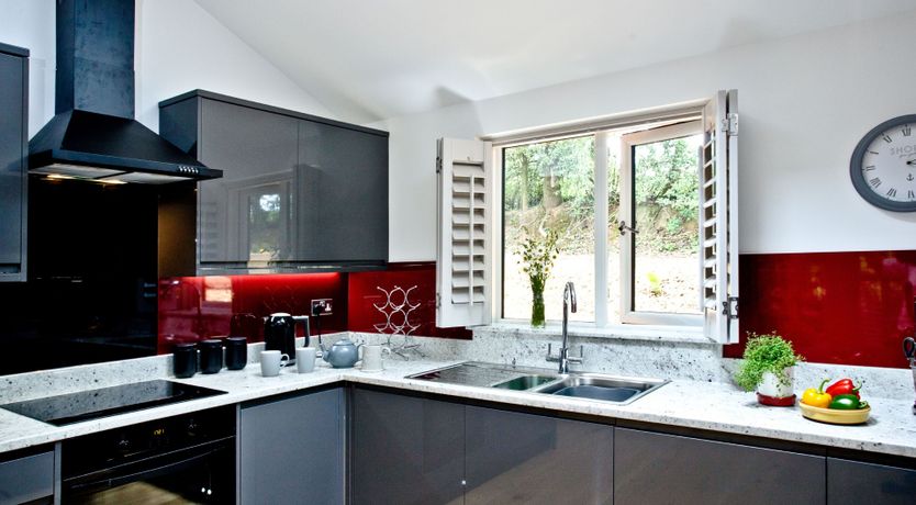 Photo of Cedar Lodge, South View Lodges, Exeter