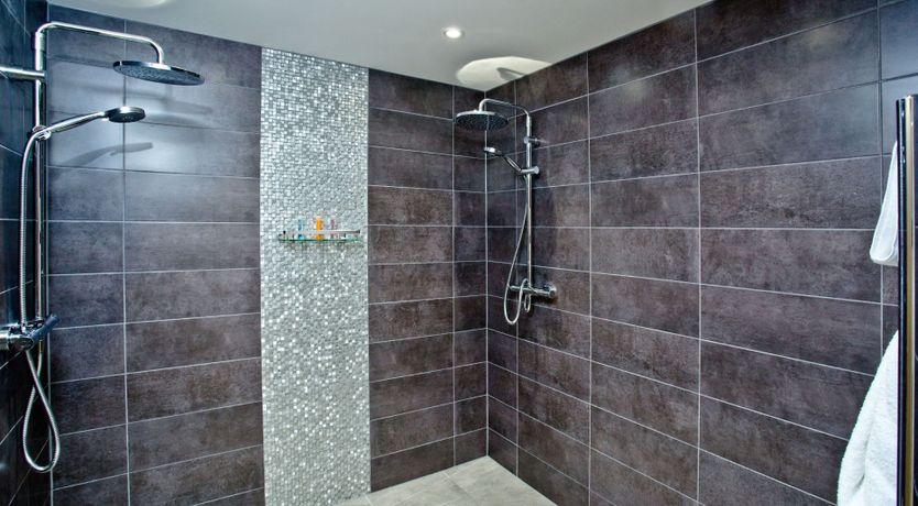 Photo of Cedar Lodge, South View Lodges, Exeter