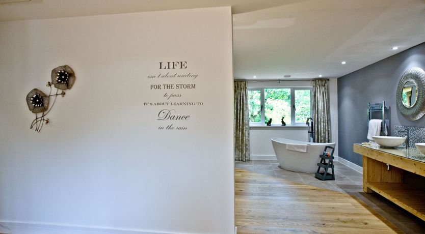 Photo of Cedar Lodge, South View Lodges, Exeter