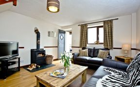 Photo of Cranny Cottage, East Thorne, Bude