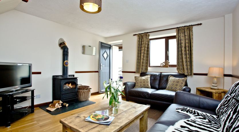 Photo of Cranny Cottage, East Thorne, Bude