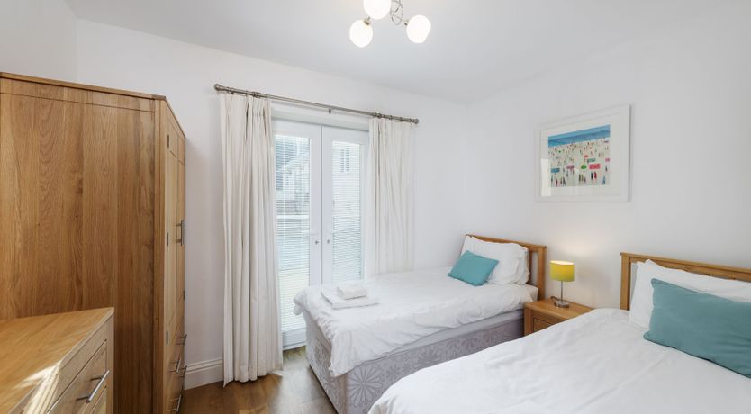 Photo of 9 At The Beach, Torcross