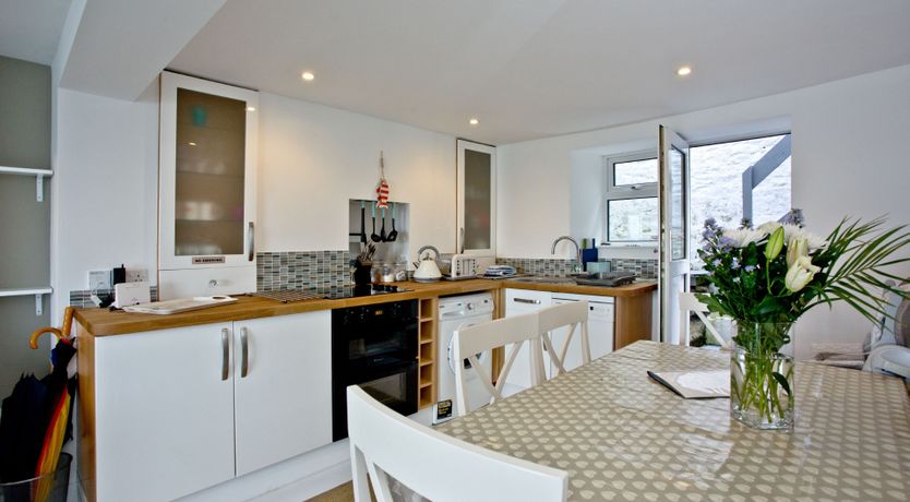 Photo of Castaway Cottage, Brixham