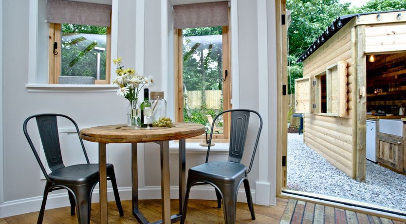 Photo of Fern Leaf Roundhouse, East Thorne, Bude