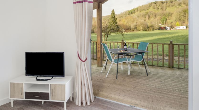 Photo of The Clover Lodge, Redlake Farm, Somerton