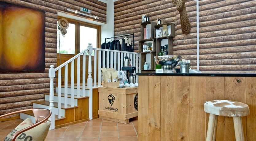 Photo of The Wine Lodge, Kenton Park Estate, Exeter