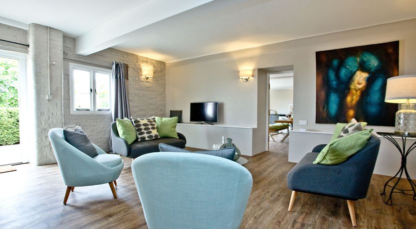 Photo of The Wine Lodge, Kenton Park Estate, Exeter