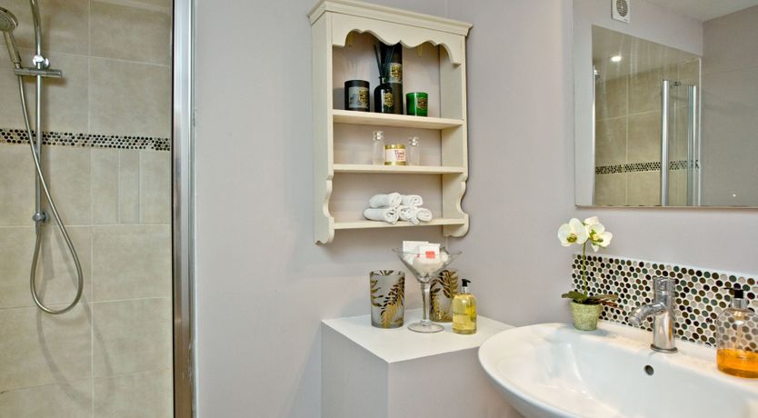 Photo of The Wine Lodge, Kenton Park Estate, Exeter