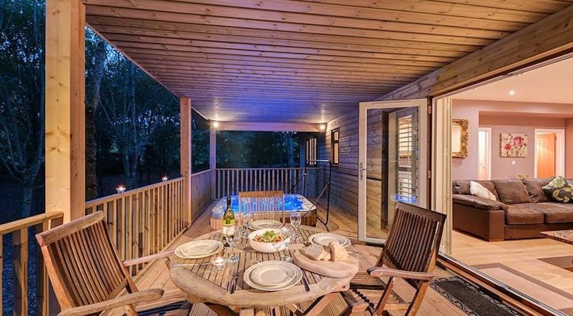 Photo of Willow Lodge, South View Lodges, Exeter