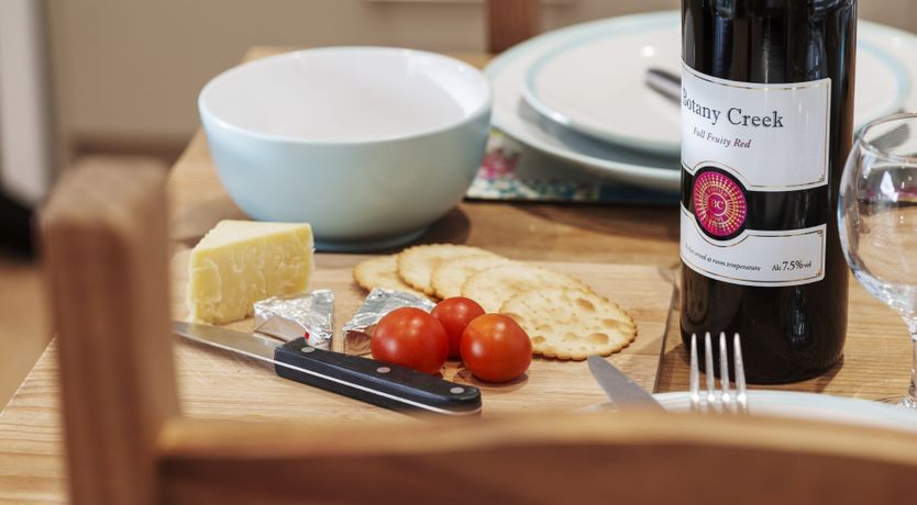 Photo of Woodpecker Lodge, Redlake Farm, Somerton