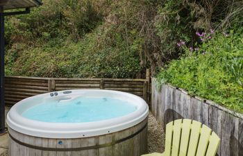 Treetops, Gara Mill, Slapton Holiday Cottage