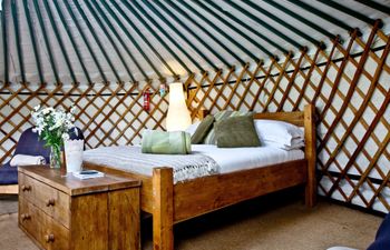 Yurt 3, East Thorne, Bude Holiday Cottage