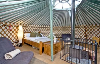 Yurt 4, East Thorne Farm, Bude Holiday Cottage