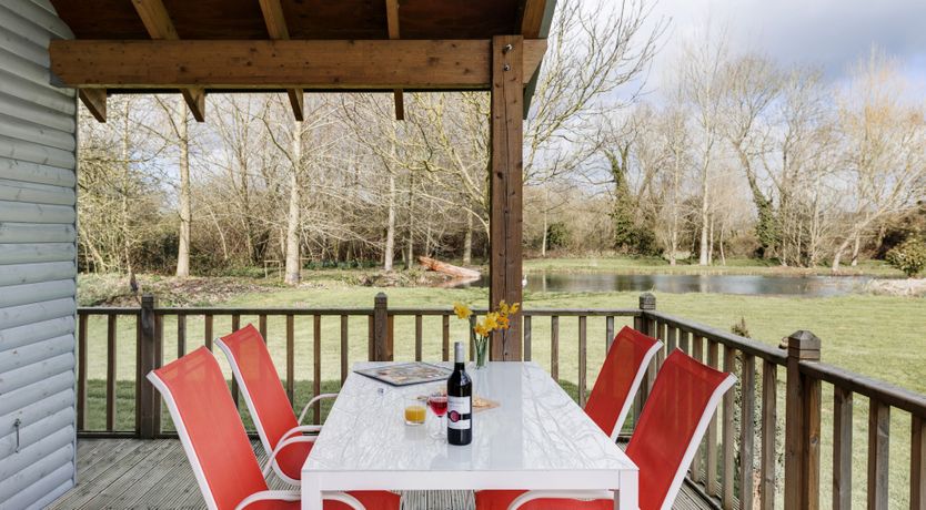 Photo of Kingfisher Lodge, Redlake Farm, Somerton