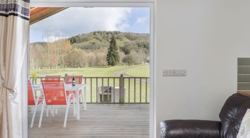 Photo of Kingfisher Lodge, Redlake Farm, Somerton