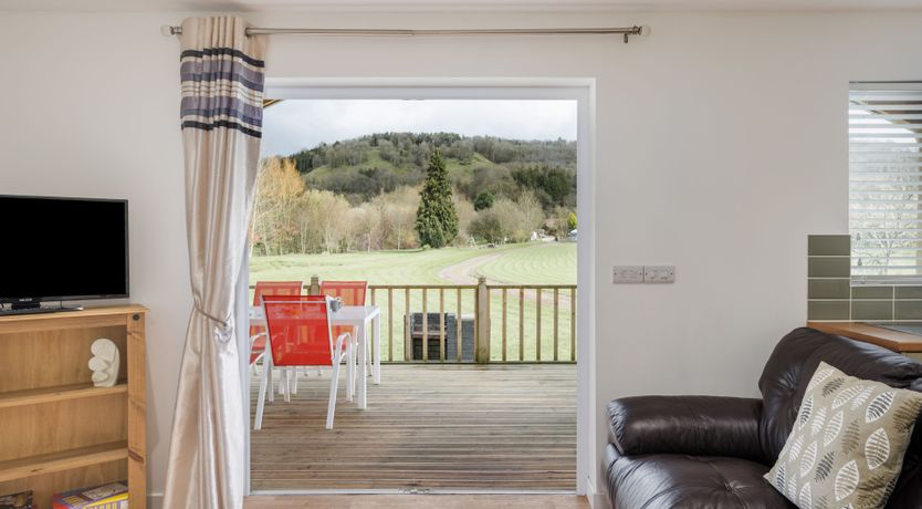 Photo of Kingfisher Lodge, Redlake Farm, Somerton