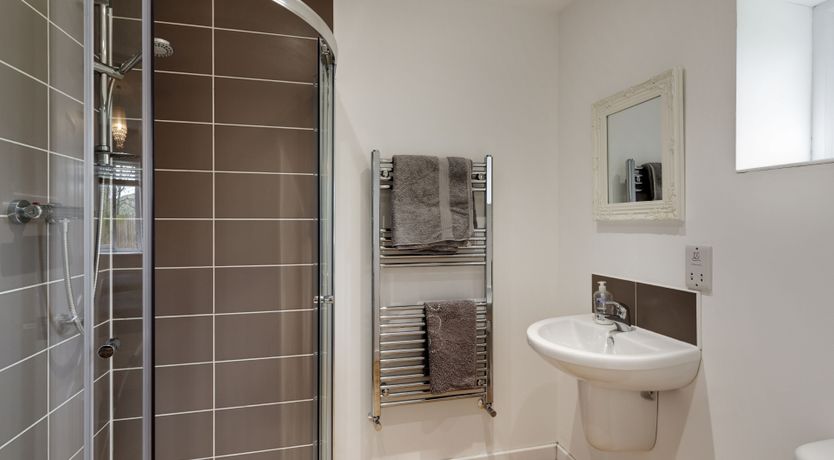 Photo of Kingfisher Lodge, Redlake Farm, Somerton