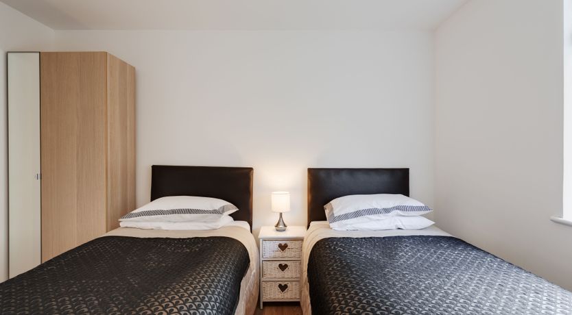 Photo of Kingfisher Lodge, Redlake Farm, Somerton