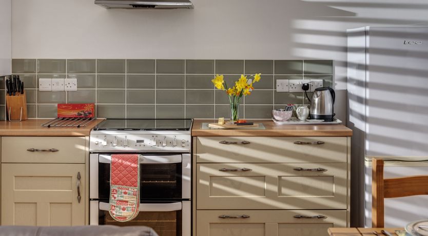 Photo of Kingfisher Lodge, Redlake Farm, Somerton