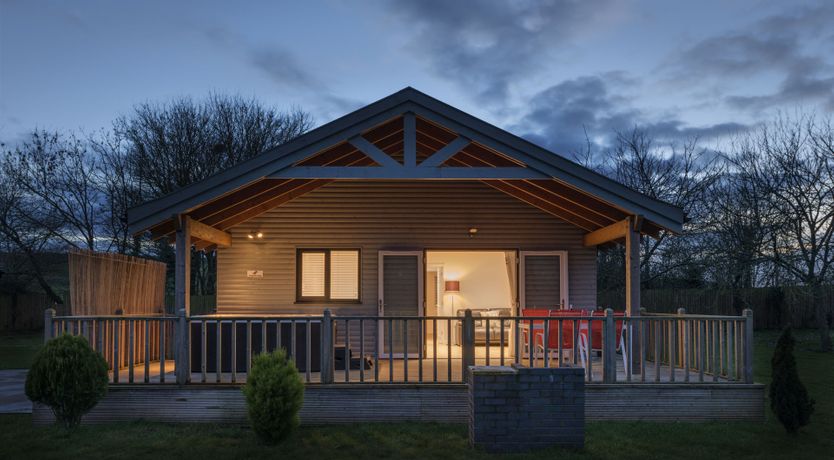 Photo of Kingfisher Lodge, Redlake Farm, Somerton