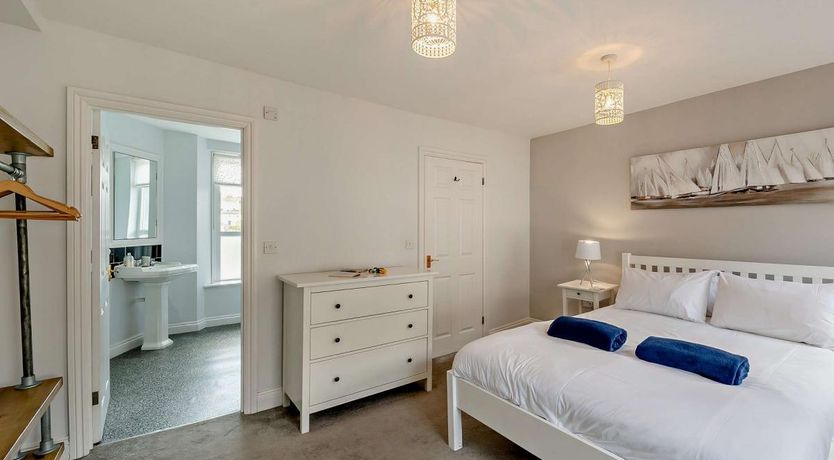 Photo of 3 Bed in Brixham