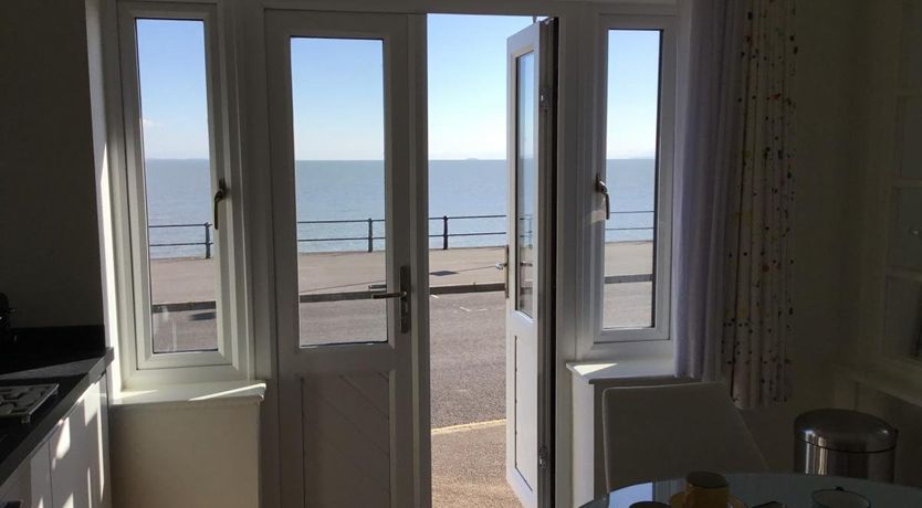 Photo of 2 Bed in Minehead