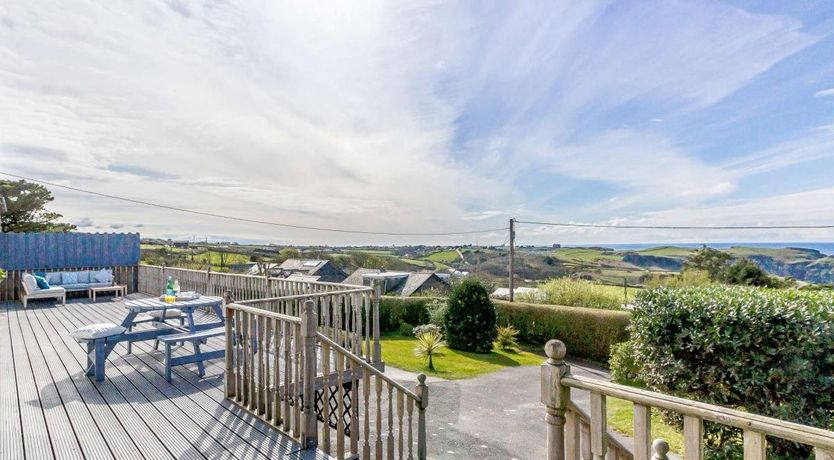 Photo of in Tintagel  (75335)