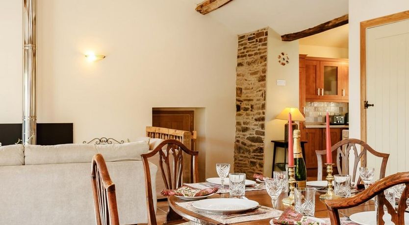 Photo of 2 Bed in Beguildy