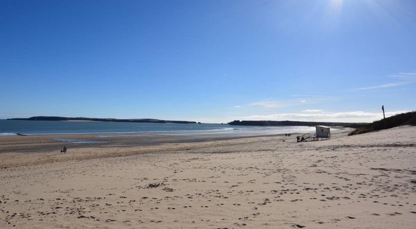 Photo of 2 Bed in Tenby